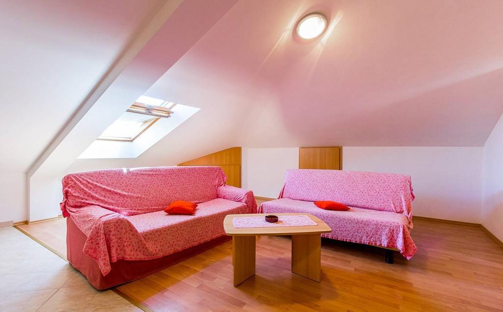Apartament Cukon